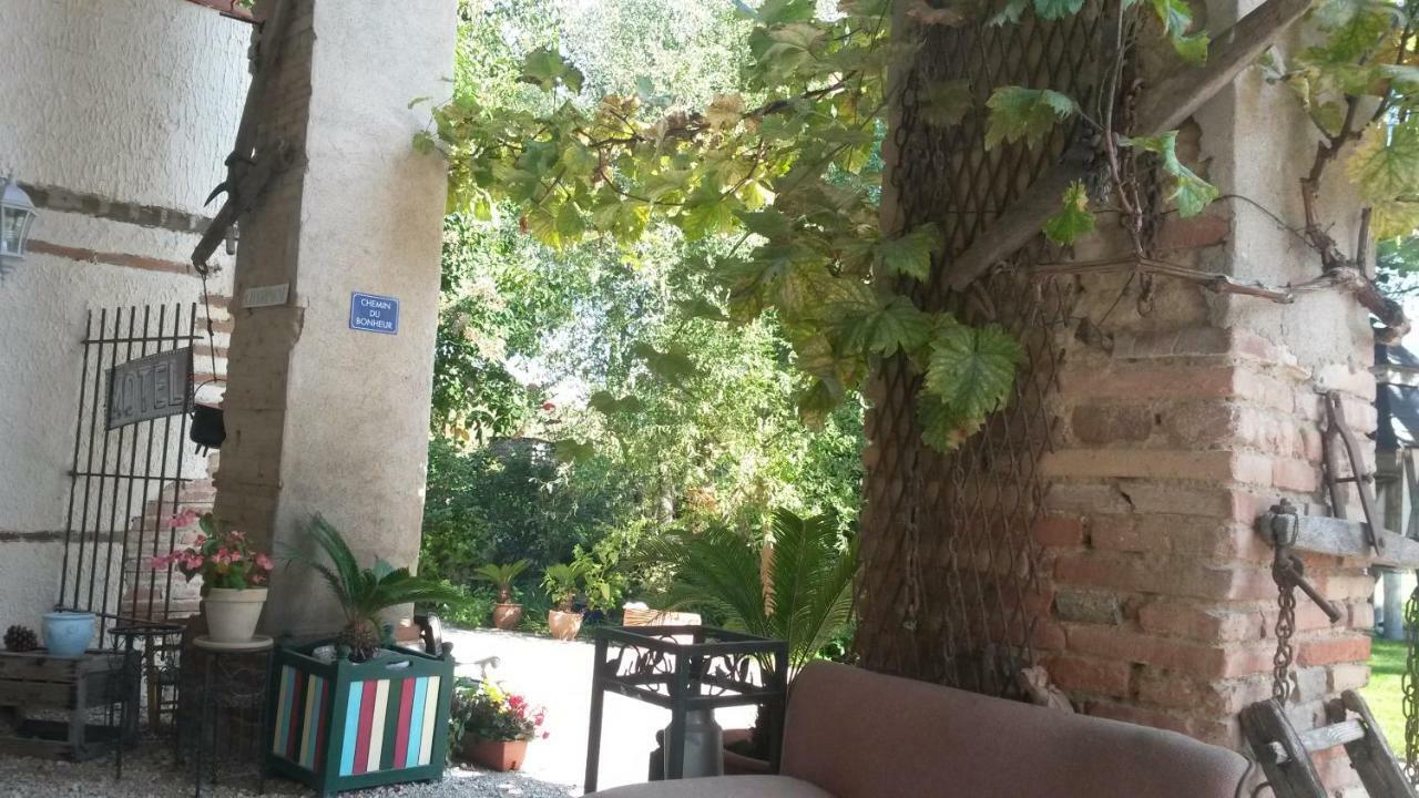 Le Clos De Saint Amour Montauban Eksteriør billede